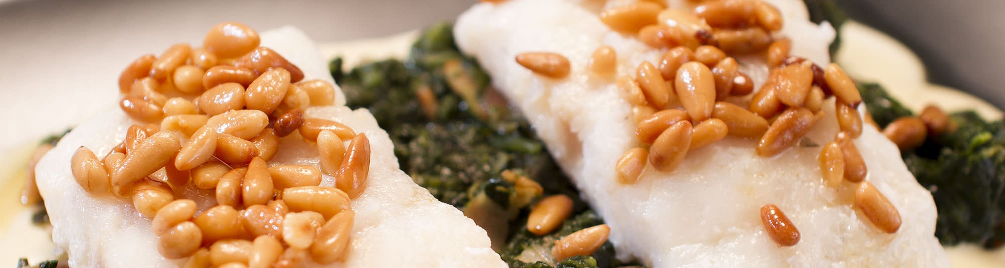 Receta de bacalao con espinacas y salsa idiazabal