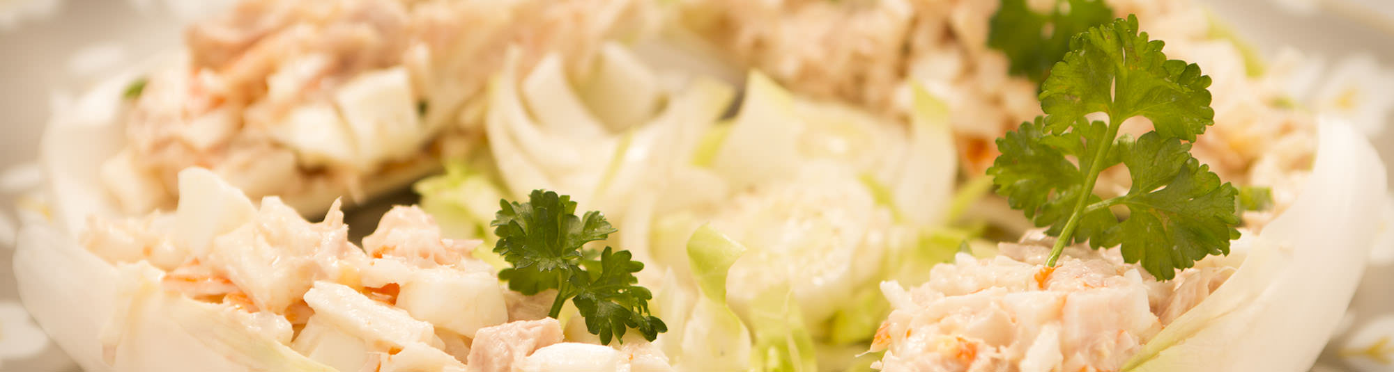 Endivias rellenas de atún