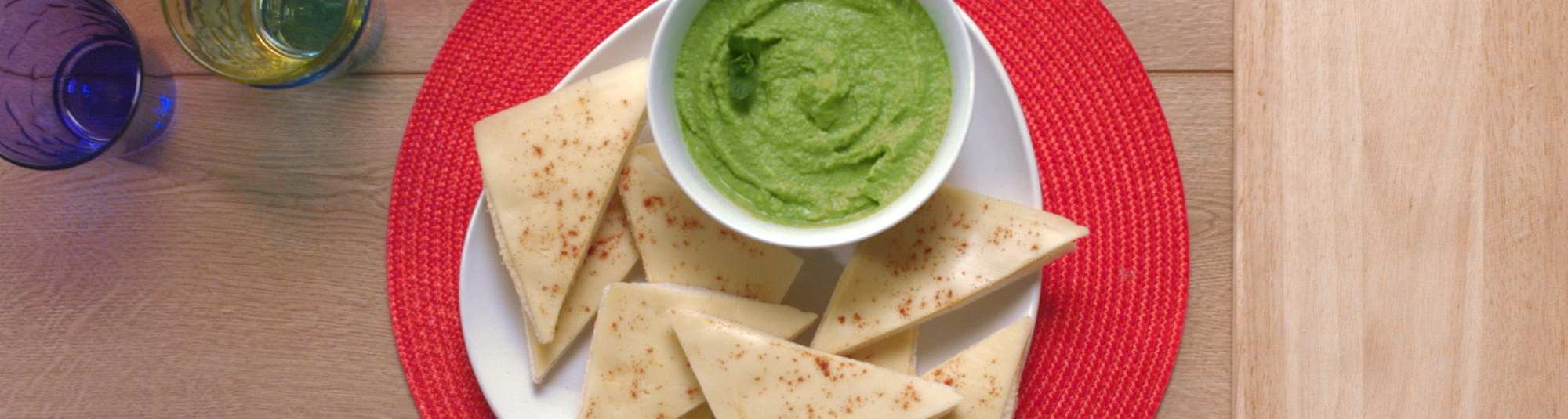 Receta de canapés de queso con mousse de guisantes