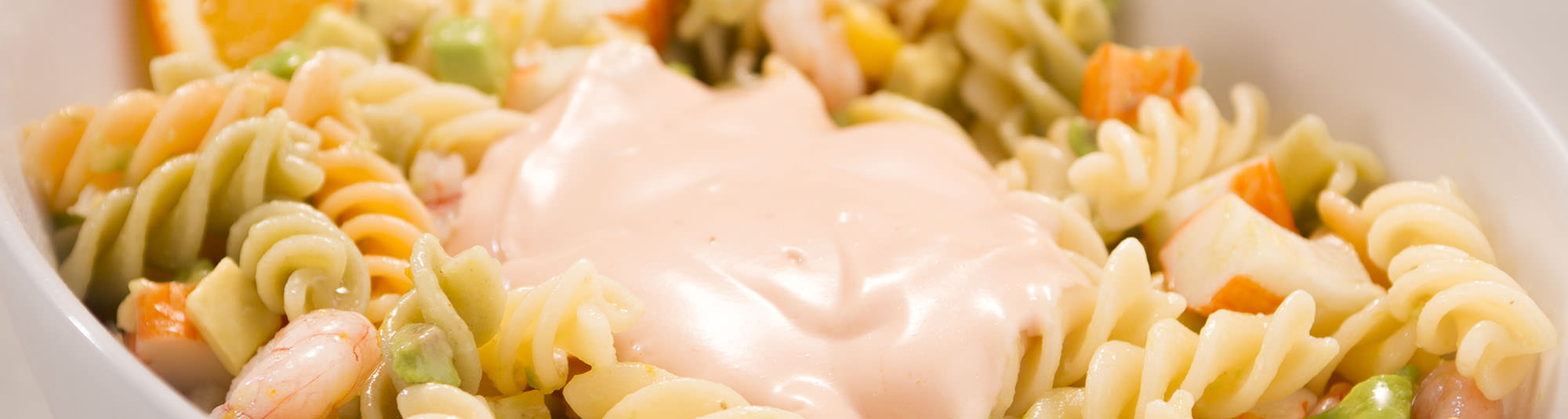 Ensalada de pasta con langostinos