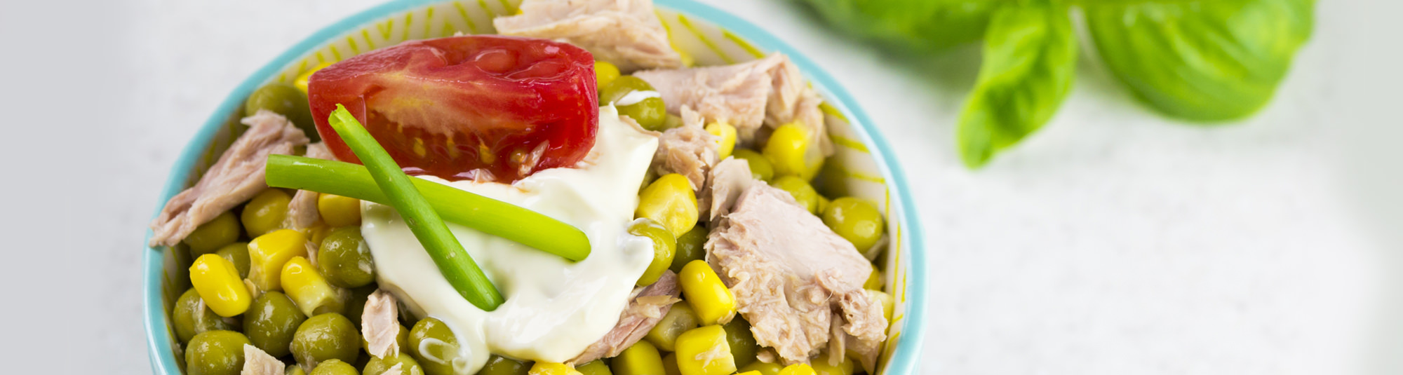 Receta de guisantes con atún y tomate