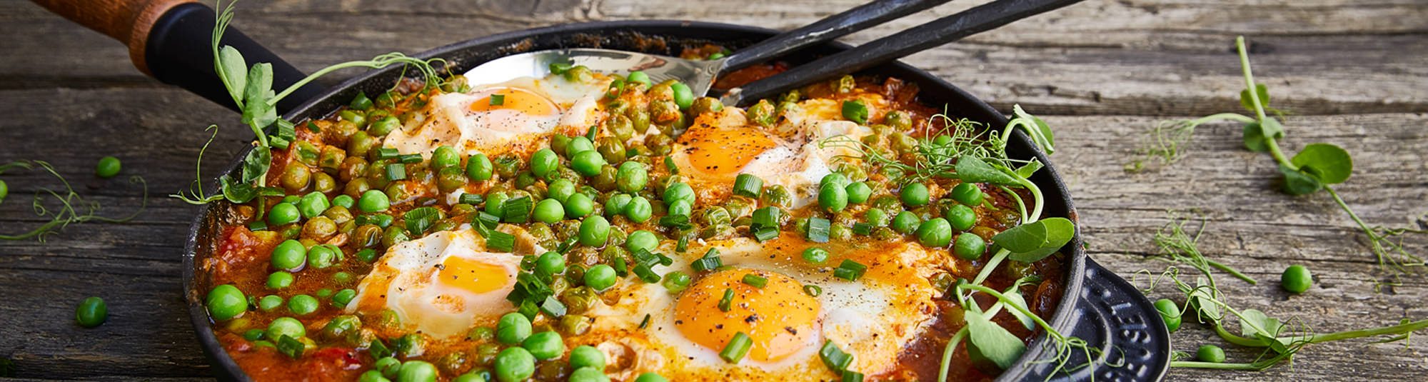Receta de Guisantes con Huevos Escalfados