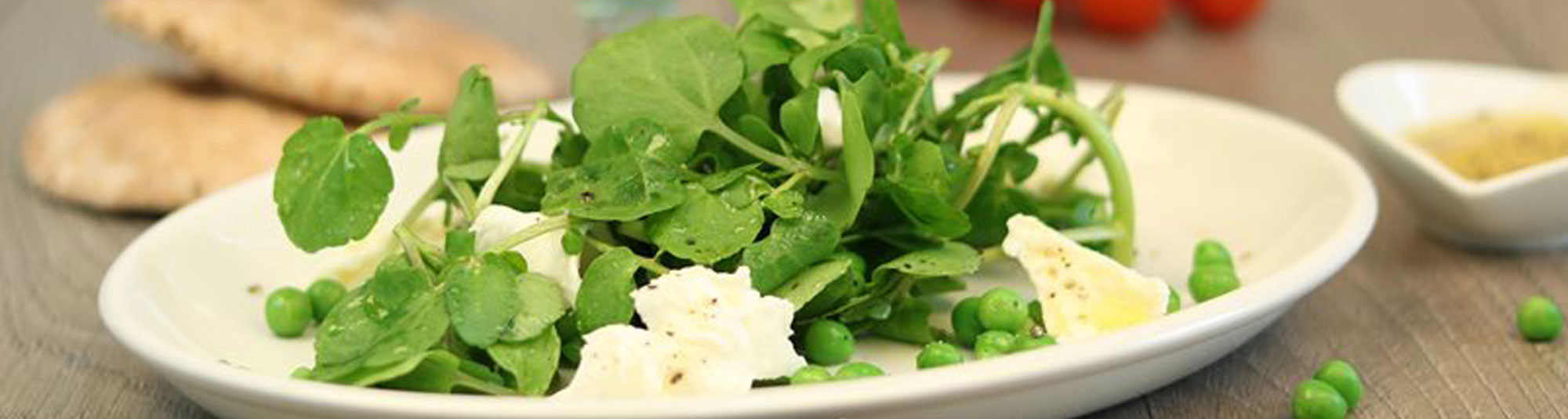 Ensalada de guisantes y mozzarella