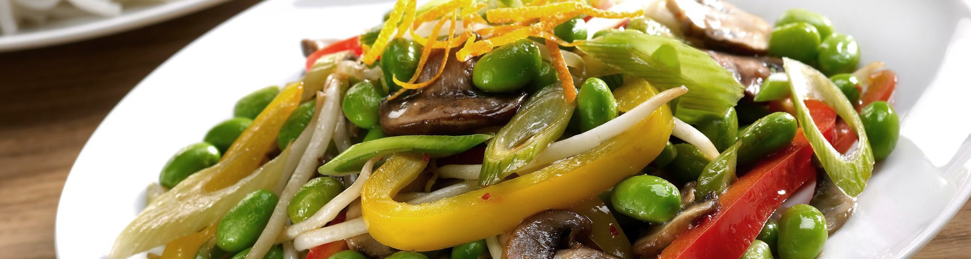 Receta de habas salteadas con setas y pimientos&nbsp;